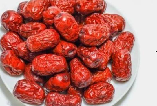 李大胆吃三瓜两枣视频,趣味食量极限大比拼