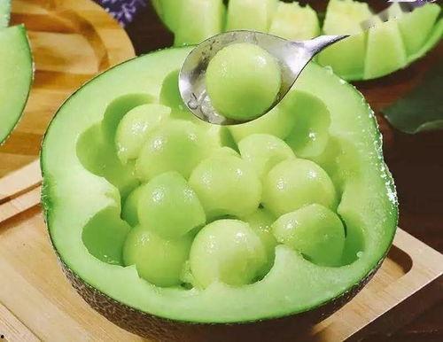 吃玫珑瓜视频,揭秘网红玫珑瓜的魅力瞬间