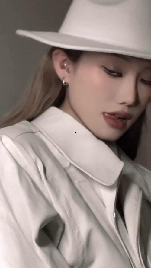 田心三水视频吃瓜群,揭秘娱乐圈幕后故事