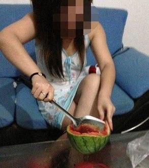 西安妹子吃瓜事件真相视频,真相视频曝光背后的故事