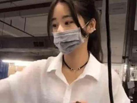 戴口罩女友吃瓜视频大全,女友戴口罩吃瓜视频大盘点