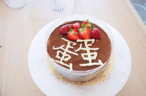 甜品小瓜吃蛋糕视频播放,小瓜品尝蛋糕的欢乐时光