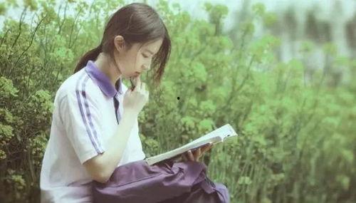 校服姐姐吃瓜聊天视频,揭秘校园八卦风云