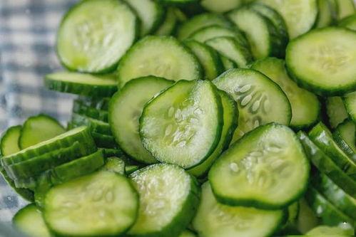 网络最火的吃瓜视频,全网热议！揭秘最新吃瓜视频背后的惊人真相