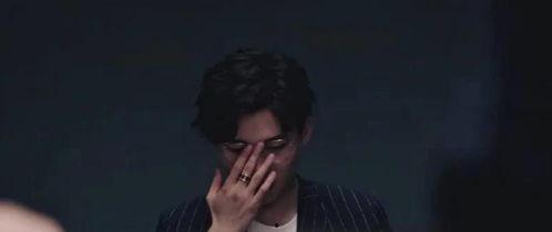 官员吃瓜事件视频,视频曝光引发舆论热议