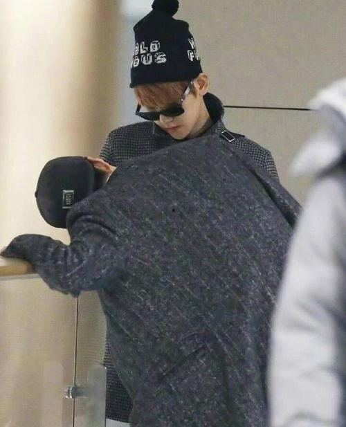 吴世勋吃瓜的视频,揭秘娱乐圈幕后趣闻